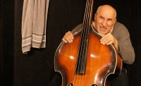 Kontrabasista, fot. Marek Oleksy